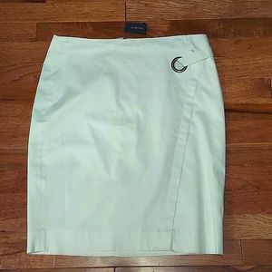 The Limited size 8 white skirt, mini, above knee. New